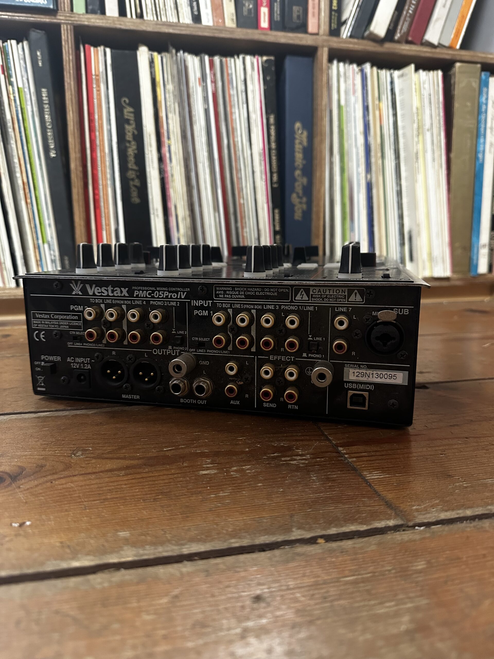 Vestax PMC-05 PRO IV - DJ Mixer - Image 4