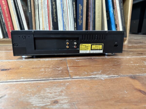 Philips CD600 - Compact Disc Player - Image 2